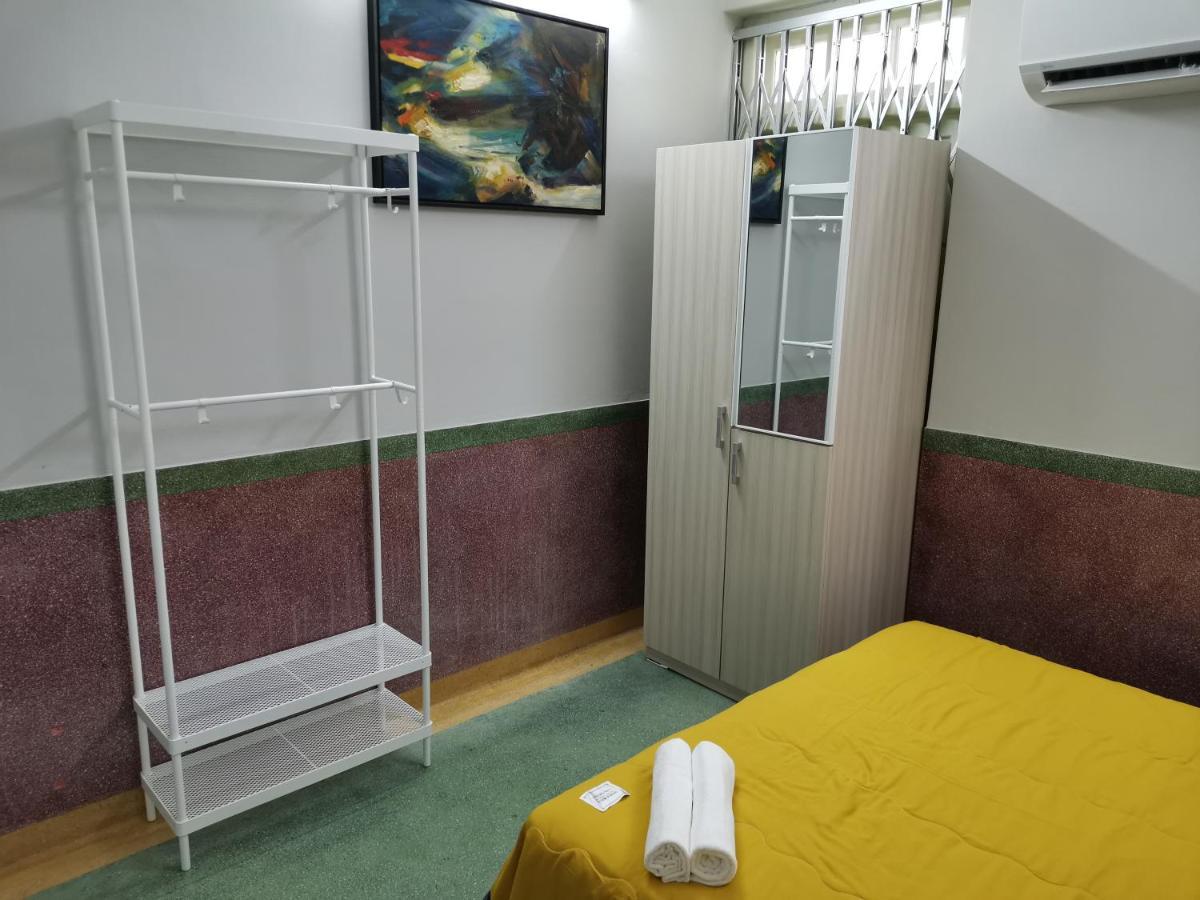 G Fortune Guest House Victoria Green George Town Exterior foto